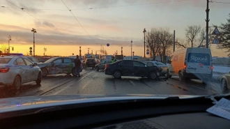 ДТП у Троицкого моста стало причиной пробок на Петроградке