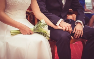 Более 100 пар в Ленобласти сыграют свадьбы в красивые мартовские даты