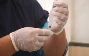 За сутки в Петербурге вакцину от коронавируса сделали 187 подростков