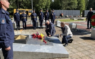 В поселке Ольшаники Выборгского района предали земле останки красноармейцев