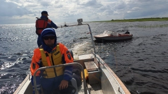 Пропавший рыбак найден мертвым в лодке на Ладожском озере