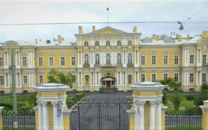 В Петербурге отреставрируют интерьеры Пажеского корпуса