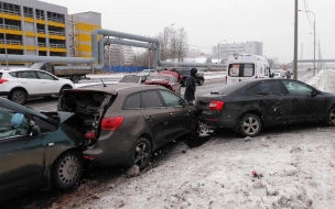 Шесть автомобилей столкнулись в Выборгском районе