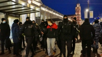 В Петербурге на антивоенной акции задержали двоих детей
