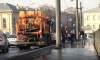 Дождливая погода в Петербурге помогает специализированным службам с уборкой улиц