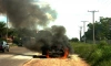 Водитель LADA врезался в столб и сгорел в собственной машине на М-10