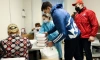 Волонтеры доставили горячее питание медикам Красногвардейского района