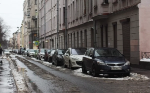 Парковка в Петербурге не станет бесплатной в выходные дни