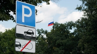 Смольный перестанет предупреждать петербуржцев о предстоящих парковочных рейдах