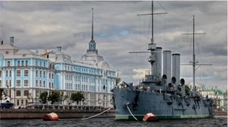 Неизвестный сообщил о "минировании" крейсера "Аврора"
