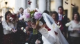 В Лопухинском саду 30 невест танцевали танец весны ...