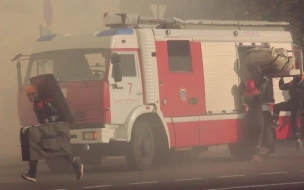 Пожарные тушили "однушку" на Светлановском проспекте