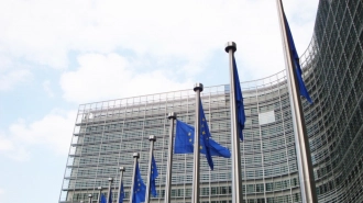 Euractiv: зависимость Европы от удобрений РФ ставит под угрозу наращивание ВПК