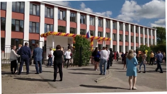 В Петербурге и Ленобласти весь день ложно минировали школы 14 сентября