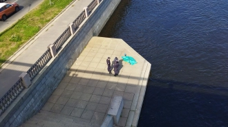 Под Володарским мостом полицейские обнаружили тело мужчины