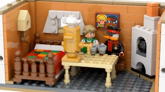 Петербургский художник представил в соцсетях набор LEGO "Деревня дураков"
