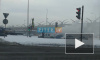 Видео: на пересечении Богатырского и Планерной горят гаражи