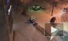 Тракторы очищают улицы Петербурга от снега