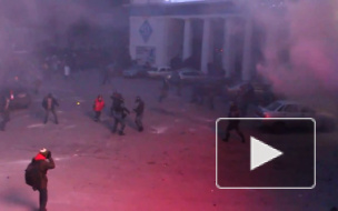 Кровавое вече: в Киеве произошли столкновения протестующих и милиции