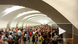 Пассажиры застряли в тоннеле московского метро, есть пострадавшие