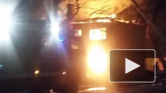 В полыхавшем ночью пожаре в центре Калининграда есть пострадавшие