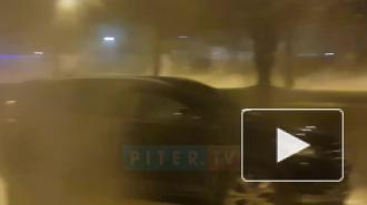 В Московском районе дворы затопило кипятком из-за прорыва трубы