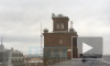 Видео: петербургский "мини-ураган" сносит кровлю крыш 