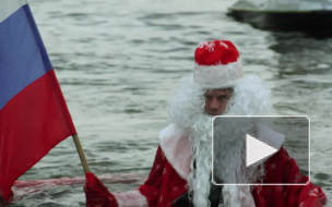Дед Мороз не смог пролететь на флайборде у Петропавловской крепости