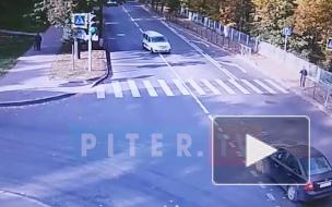 Видео: в Пушкине столкнулись три машины