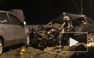 В сети появились жуткие кадры тройного ДТП в Удмуртии