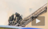 Пожар на складе на пр. Обуховской обороны в Петербурге перекинулся на соседние здания