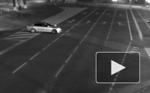 Появилось видео дрифта на Театральной площади, из-за которой арестовали водителя Lexus
