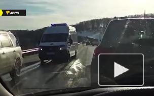 Шесть человек пострадали в ДТП с автобусом под Новосибирском