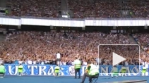 Футболист Днепра во время матча спас жизнь динамовцу