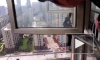 На видео попало спасение непутевого вора с карниза 22-го этажа 