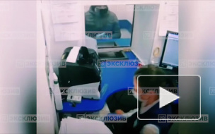 Неизвестный в медицинской маске пригрозил взорвать банк на Большевиков