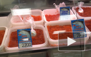 Эксперт предупредил о резком подорожании красной икры и лосося
