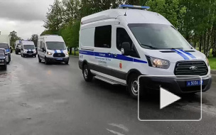 Рейд на Апраксином дворе: в полицию доставлены около 100 рабочих-мигрантов