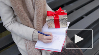 Минтруд напомнил чиновникам о запрете на подарки