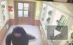 Видео: ограбление ювелирного магазина в Камышине