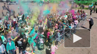 Видео: в Выборге прошел фестиваль красок "ColorFest"