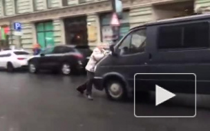 Полицейские поймали дерзких грабителей с Восстания