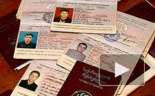 Россиянам могут разрешить иметь два загранпаспорта