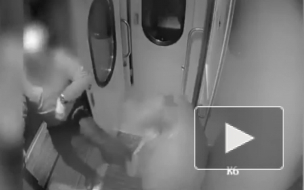 В Петербурге пьяный дебошир избил начальницу поезда