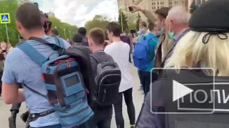 В Москве задержали протестующих против закона о просветительской деятельности