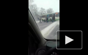 Московское шоссе перекрыто из-за ДТП с автобусом