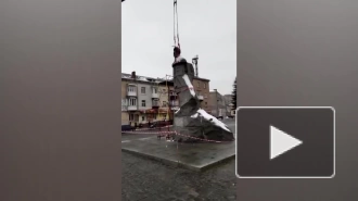 В Хмельницкой области демонтировали памятник Островскому
