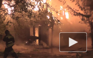 Жуткое видео из Астрахани: в центре города произошел крупный пожар