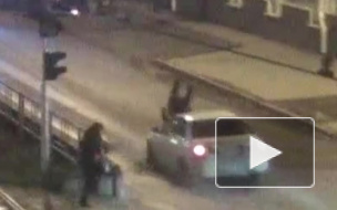 Жуткое видео из Краснодара: легковушка переехала пешехода на "зебре"