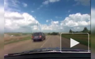 Видео: полицейские стреляли в преступников во время погони